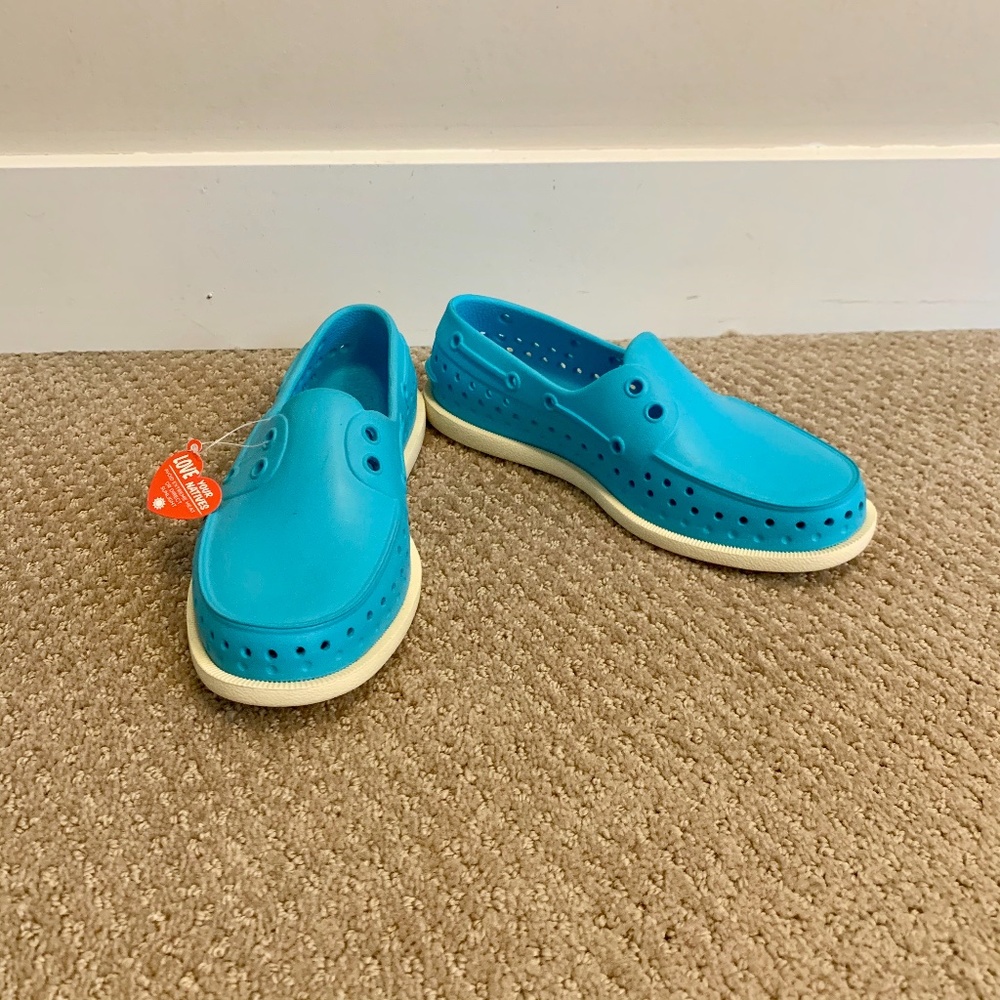 NWT Native Brand Shoes